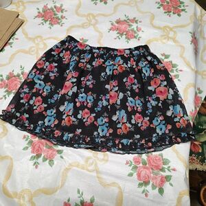Disney Jumping Beans  Black Flowered Skirt Size Girl's 6 Worn 1 Time